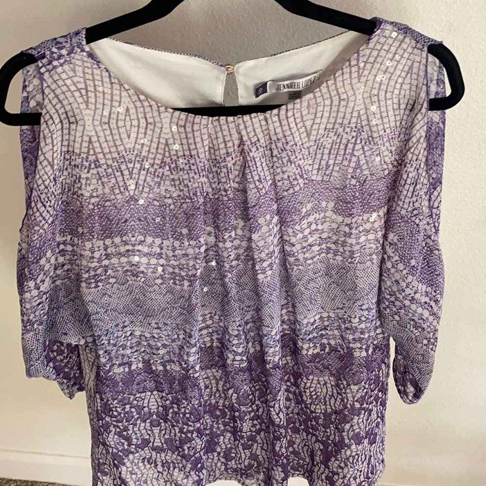 Jennifer Lopez large cold shoulder top